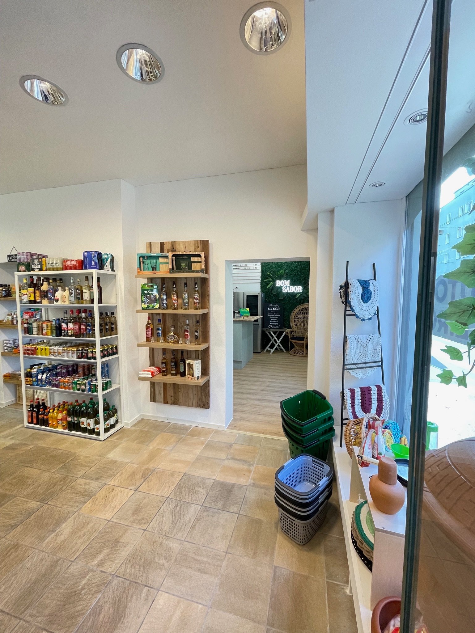 FB259689-EF65-4157-B5B4-82EF8A53A4A4